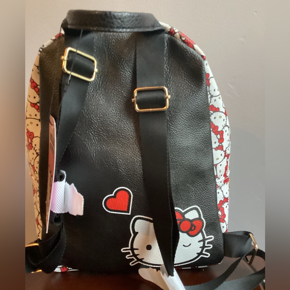 Hello Kitty mini backpack - Picture 3 of 11